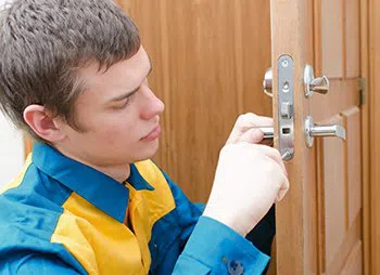Tampa Emergency Locksmiths Tampa, FL 813-280-3425 Tampa Emergency Locksmiths Tampa, FL 813-280-3425 - fast-locksmith