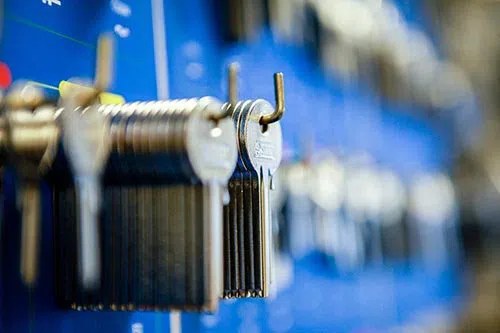 Tampa Emergency Locksmiths Tampa, FL 813-280-3425 - lock-smiths